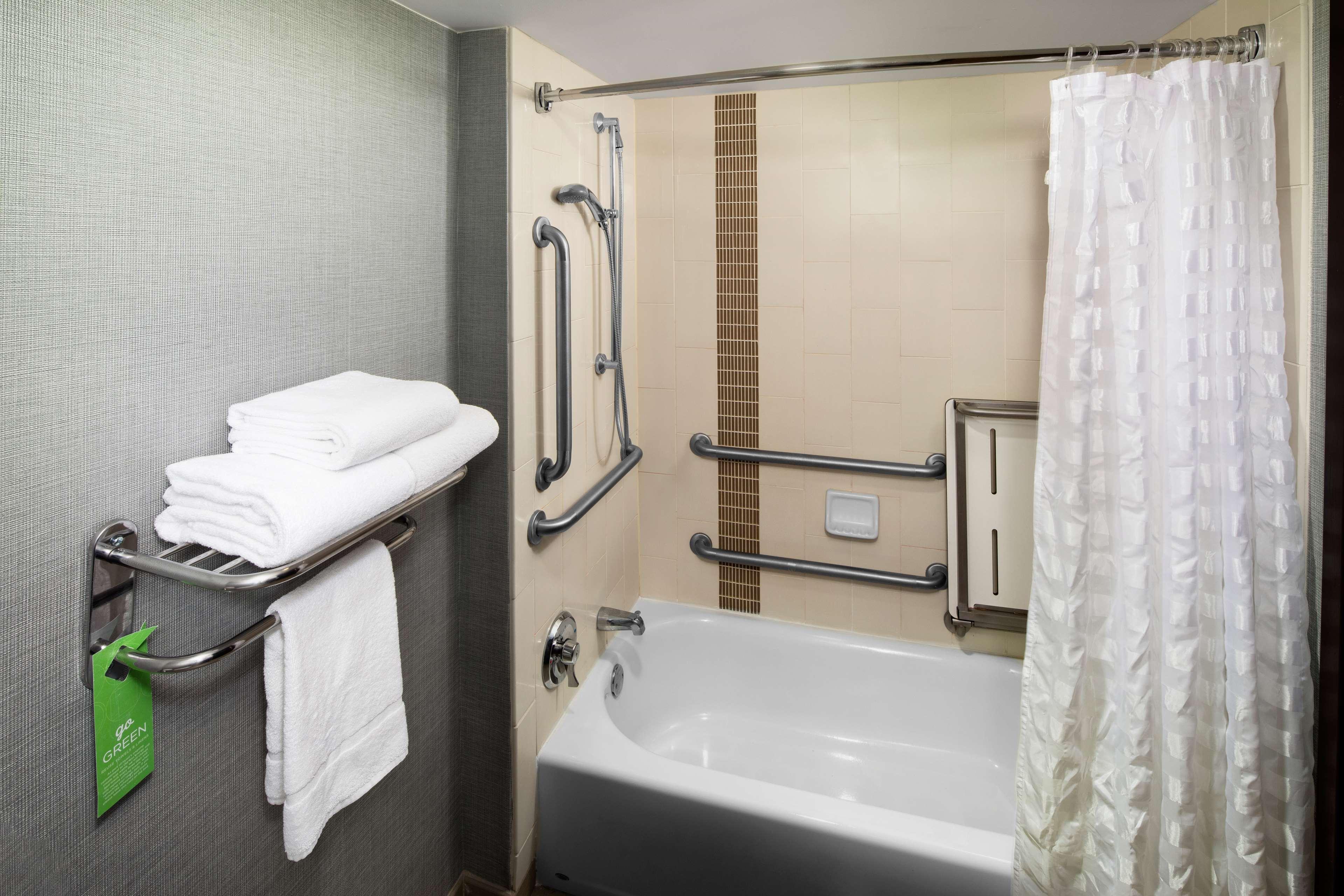 Hyatt Place Topeka Esterno foto
