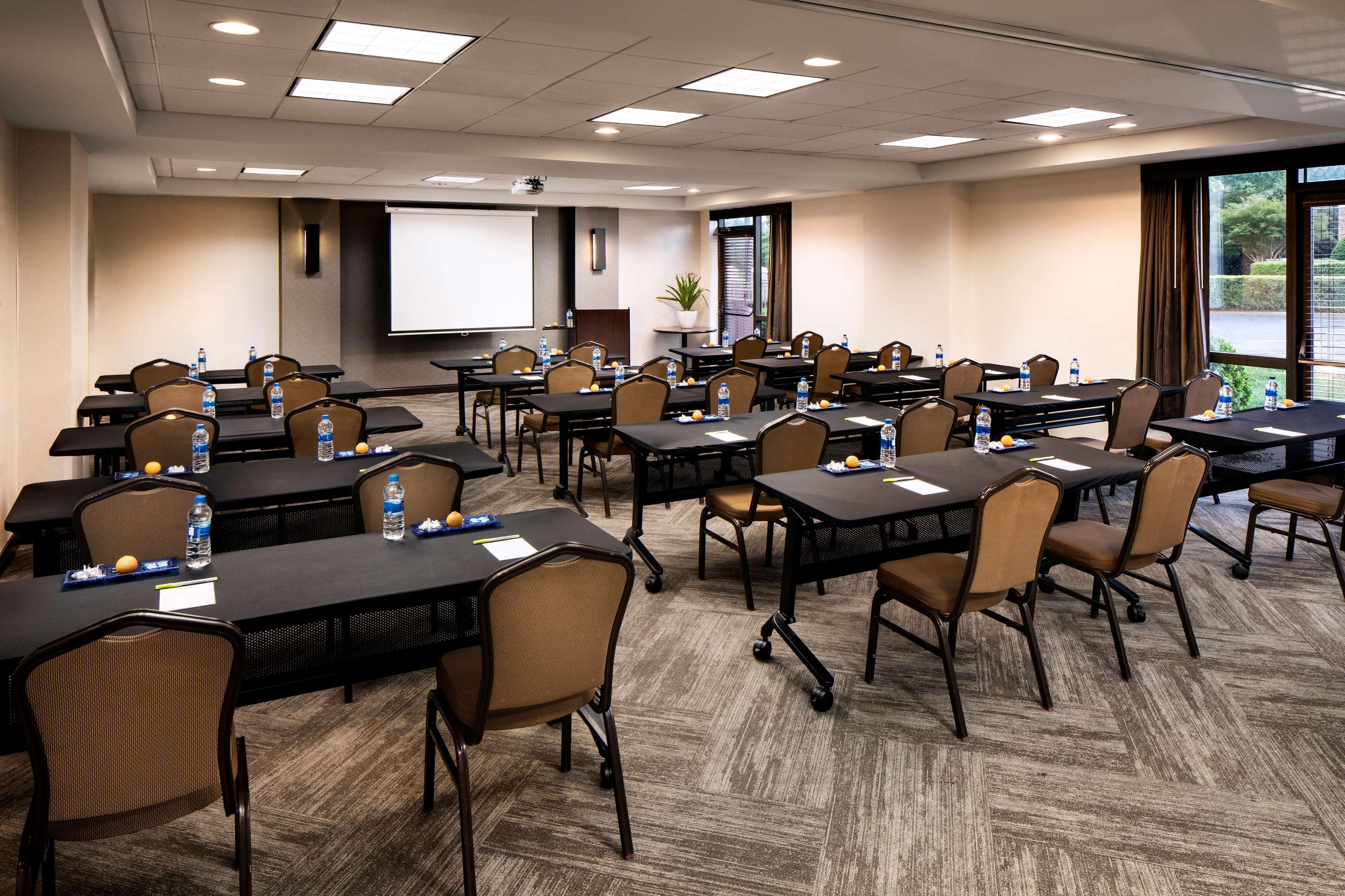 Hyatt Place Topeka Esterno foto
