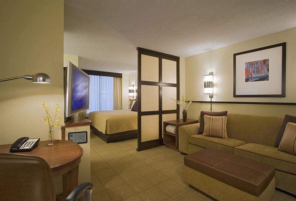 Hyatt Place Topeka Esterno foto